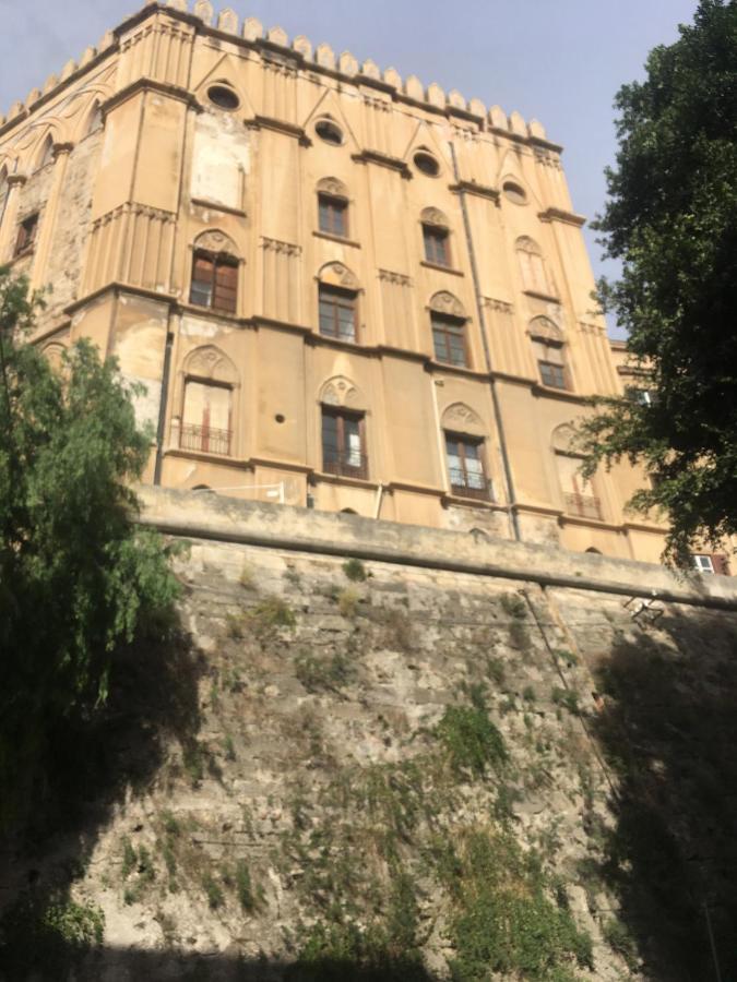Around Cassaro Holiday House Palermo Exterior foto